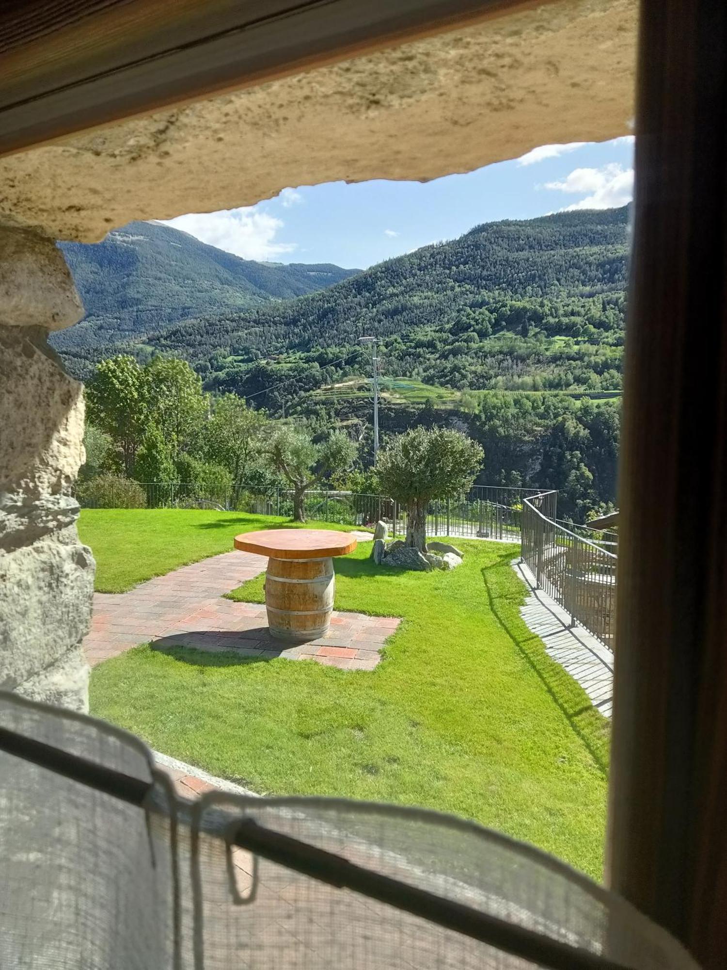 Villa Casa tipica con giardino Villeneuve Esterno foto