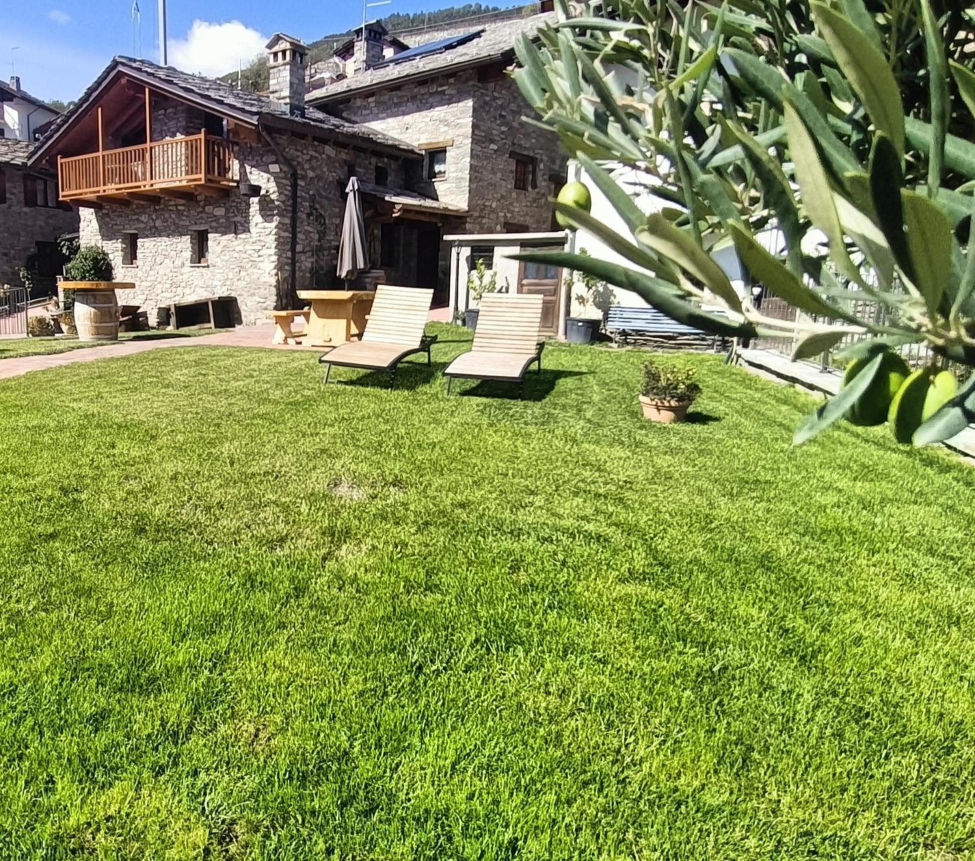 Villa Casa tipica con giardino Villeneuve Esterno foto